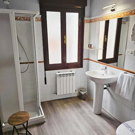 El Campillo Guest house *